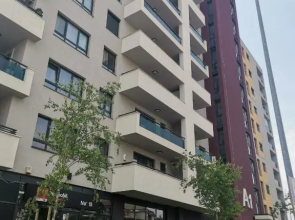 Christopher Apartment