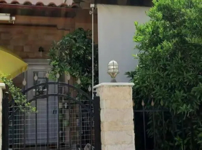 Vicky's house