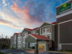 La Quinta Inn & Suites by Wyndham Atlanta South - Newnan