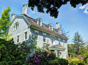 Simsbury 1820 House