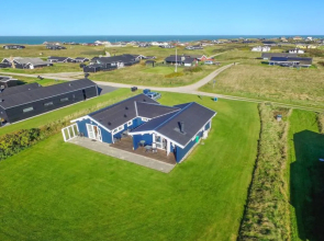 "Aashild" - 400m from the sea in NW Jutland