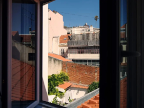 Lisbon Calling Rooms & Studio
