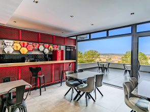 Intercity Airport Hotel
