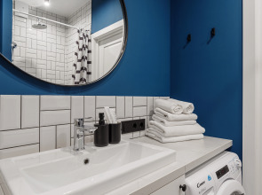 Квapтиpa-cтудия AZURЕ LIGНТ