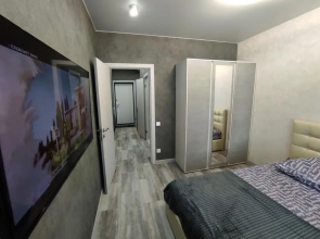 Dizaynerskaya Yevrodvushka Flat