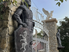 Отель Крылья