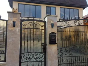 Voyazh Guest House