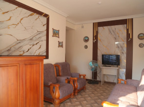 Отель Ideal Best Tour