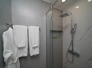 Апартаменты улучшенные с балконом от Sweet Home