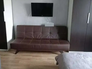 Ul. Zhuravleva 13 Apartments