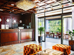 Отель River Inn