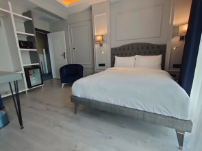 Отель Loft Airport