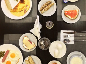 Отель Джулия