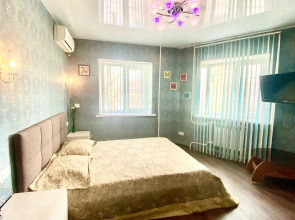 Двухкомнатная квартира на набережной