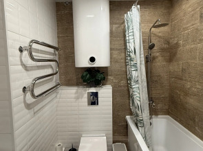 Квартира уютная напротив Театра оперы и балета