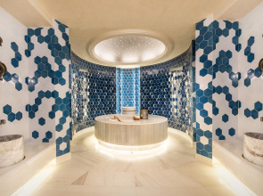 Отель Crowne Plaza Istanbul Florya