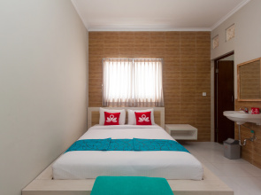 ZEN Rooms Nusa Dua Fiesta Hotel