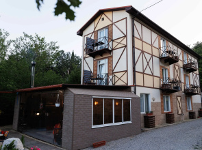 Gory I More Guest House
