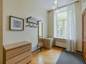 Апартаменты у Эрмитажа 12 гостей Б.Конюшенная 12