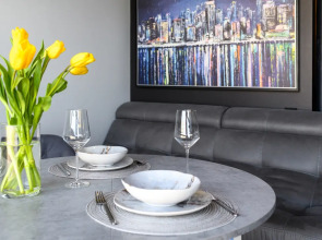 Апартаменты Полулюкс с Видом на Город Elite Apartments