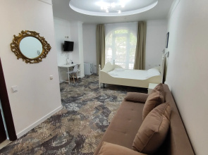 Leto Guest House
