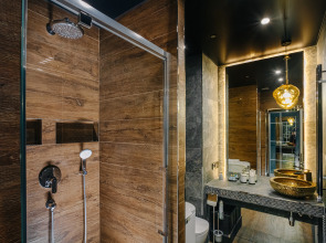 Апартаменты Lalapart Tropikana с ярким ремонтом на 30 этаже небоскреба Савеловский Сити