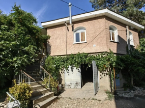 Na Izobilnoy 19V Private House