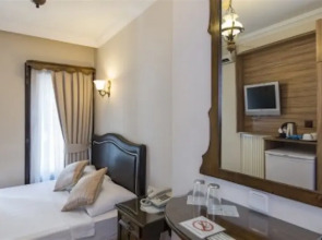 Отель Naz Wooden House Inn