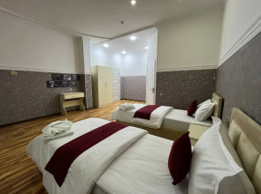 Отель HOME ALONE