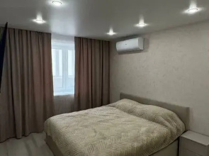 Na Ulitse Lunnaya Apartments