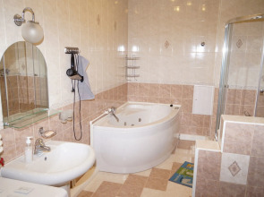 Апартаменты 2-х комнатные на Невском 65