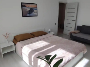 1 Komnatnaya Kvartira Nedaleko Ot Tsentra Flat
