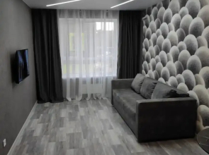 Dizaynerskaya Yevrodvushka Flat