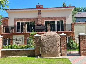 28 Na Pervoy Beregovoy Linii Villa