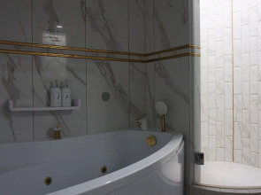 Квартира просторная трешка