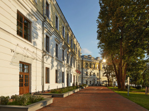 The Basilian Minsk hotel, Curio Collection by Hilton