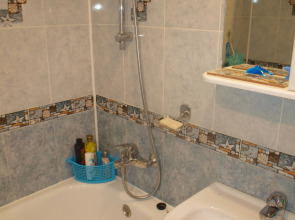 Квартира Двухкомнатная Квартира в Центре Западного, Идеально для Семей с Детьми