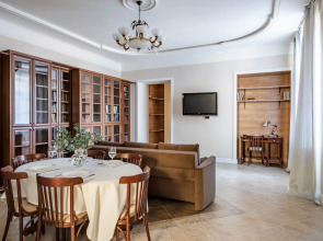 Квартира писателя в центре Петербурга с бесплатной парковкой