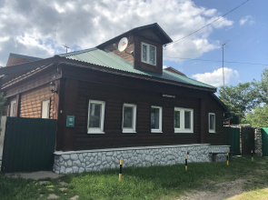 CHast ZHilogo Doma s Otdel'nym Vhodom Guest House