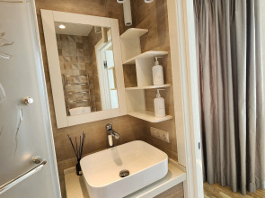 Апартаменты в ЖК Театральный с обзорным видом на город мосты заливы Владивостока