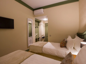 Бутик Отель 1881