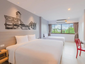 Отель Recenta Style Phuket Town