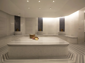 Golden Tulip Istanbul Bayrampasa