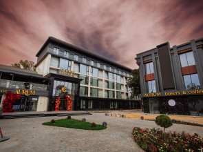Aurum Garden Hotel