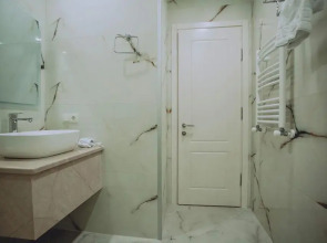 Отель Royal Medis