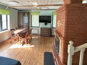 Medvedhouse S Bolshoy Territoriey V Tikhom Meste V Tsentre Izborska Private House