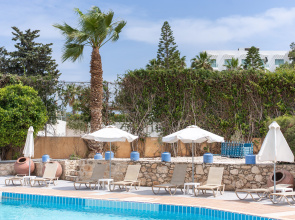 Flora Apartment Hotel