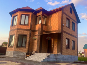 Uyutny Private House