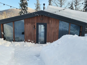 Private house S Dizaynerskim Remontom V Sheregeshe
