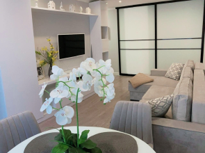 Na Ulitse Shirokaya 33 Flat